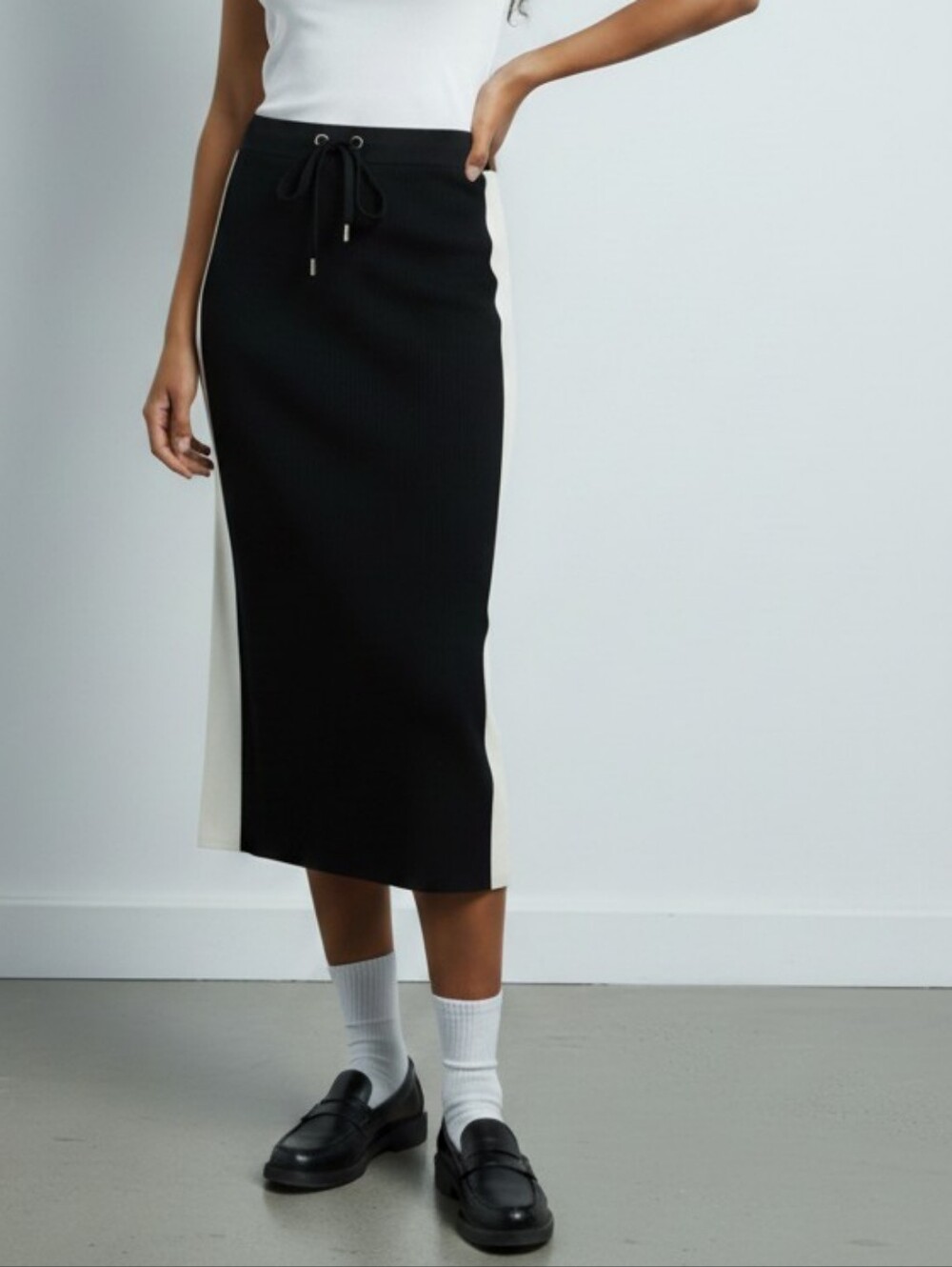 MICHAEL Michael Kors Black White Knit Skirt Drawstring Waist Sporty Midi Skirt